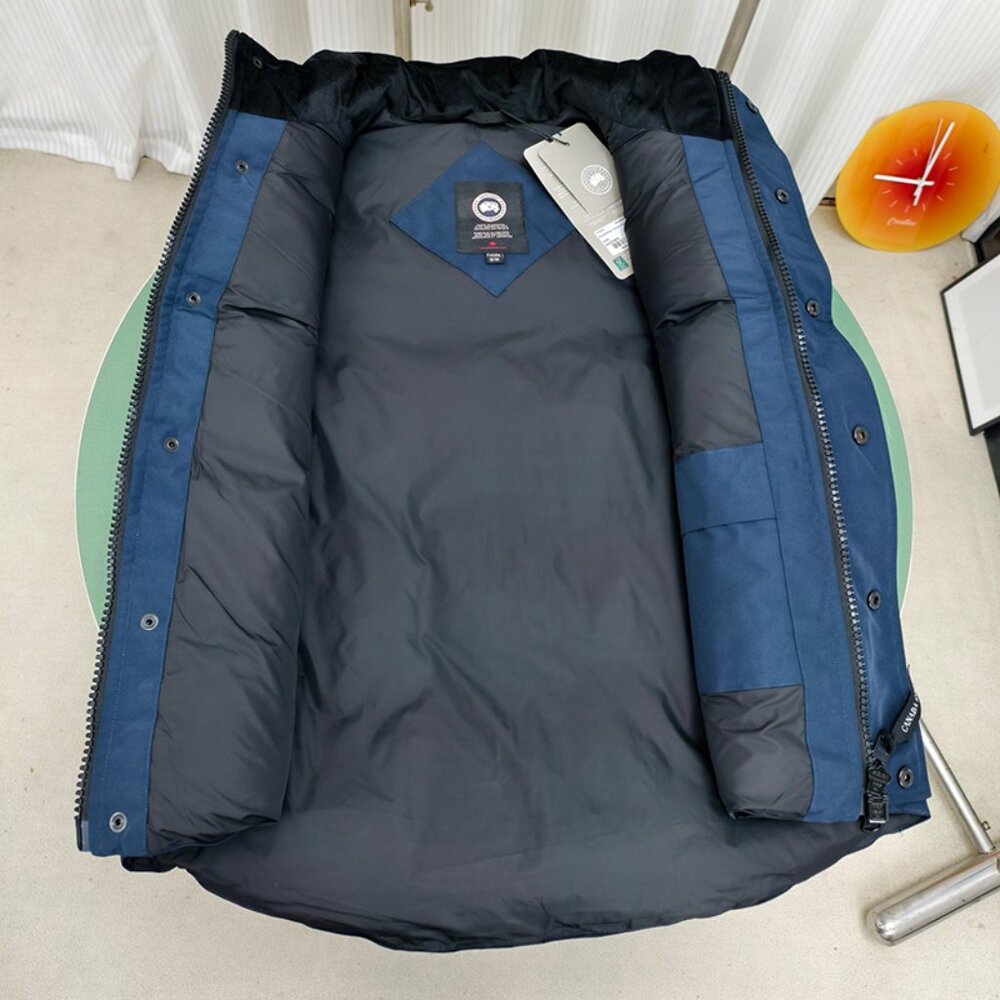 Canada Goose Freestyle Vest Atlantic Navy - Picture 7 of 8